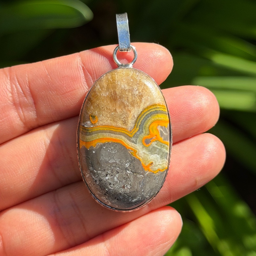 925 silver‎ plated bumblebee jasper pendant 0497